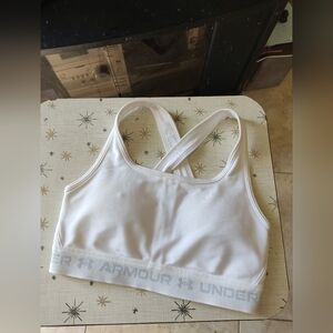 Under Armour Womens Sports Bra Size Small White Removable Pads Racerback NWOT